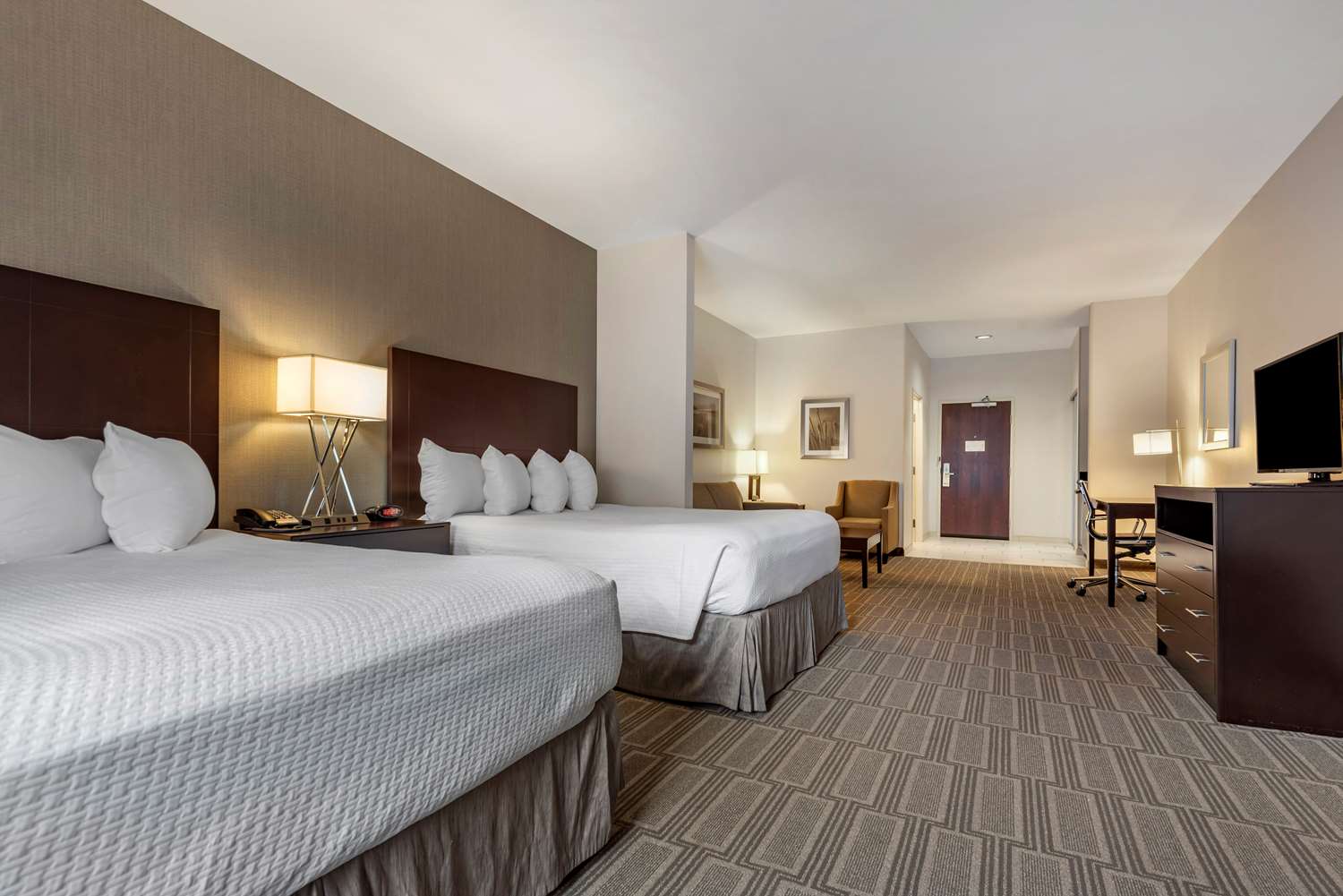 Best Western Plus The Hammondsport Hotel 8440 State Route 54, Hammondsport,  New York 14840-9795 Vereinigte Staaten, image size:1500x1001