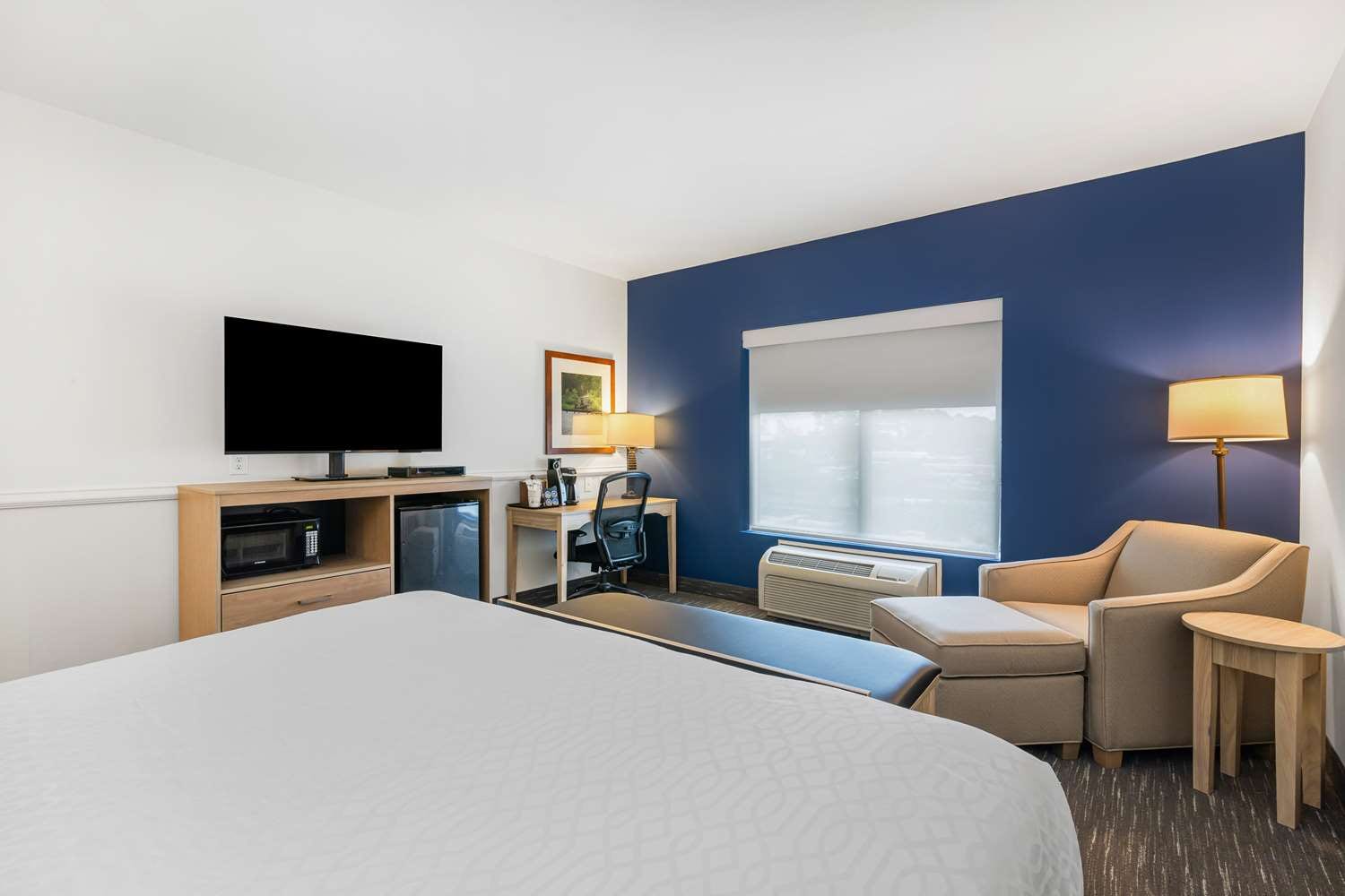 Hotel in Leland Best Western Plus Westgate Inn Suites