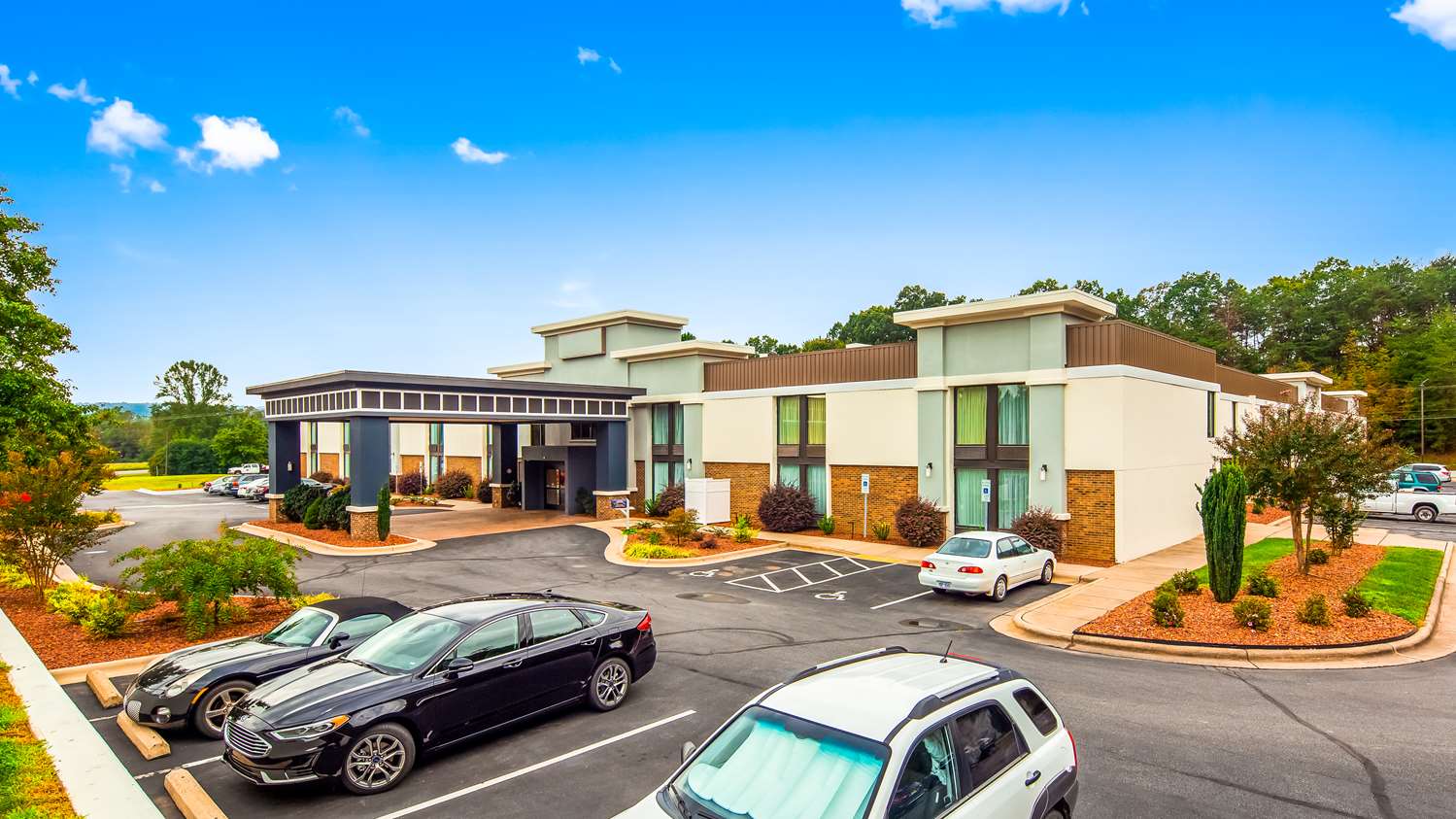 Jonesville Nc Hotels Best Western Plus Yadkin Valley Inn