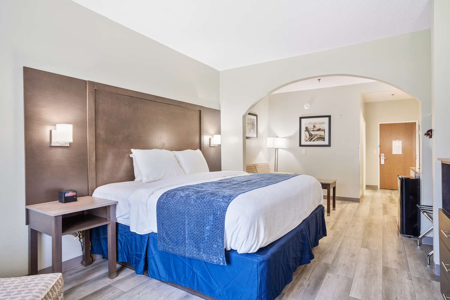 Blue Water Inn & Suites, BW Signature Collection | Rooms & Rates