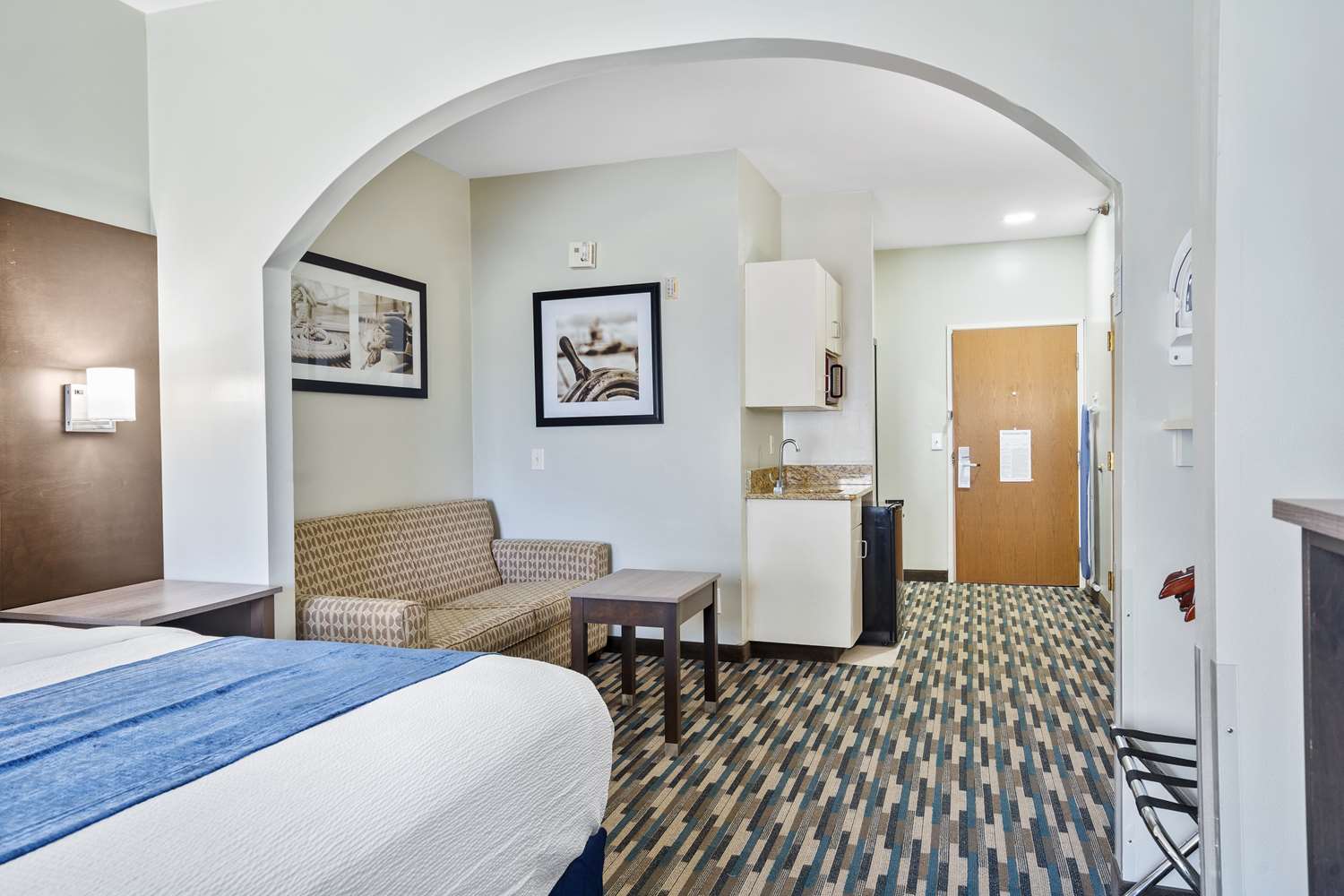 Blue Water Inn & Suites, BW Signature Collection | Rooms & Rates