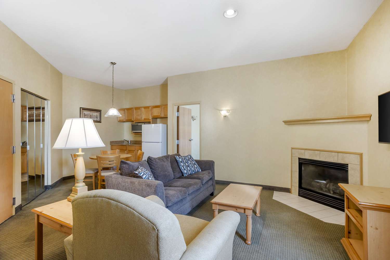 Hotel in Paradise | Best Western Plus Revere Inn & Suites