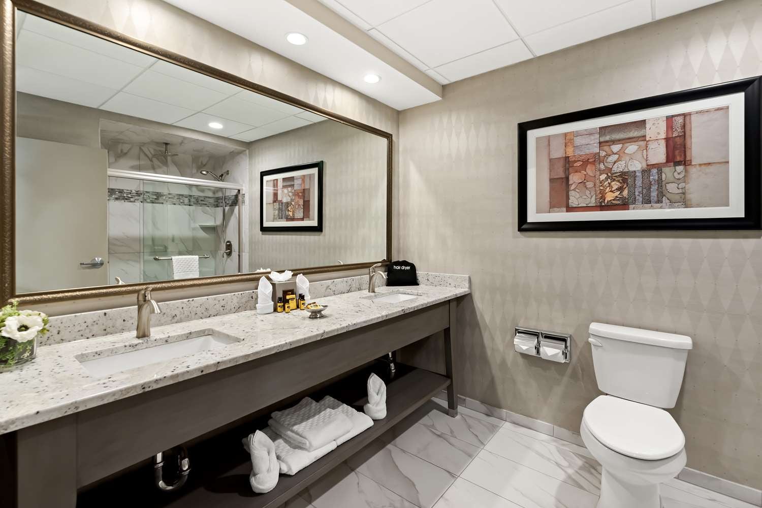 Best Western Plus Concordville Hotel | Rooms & Rates