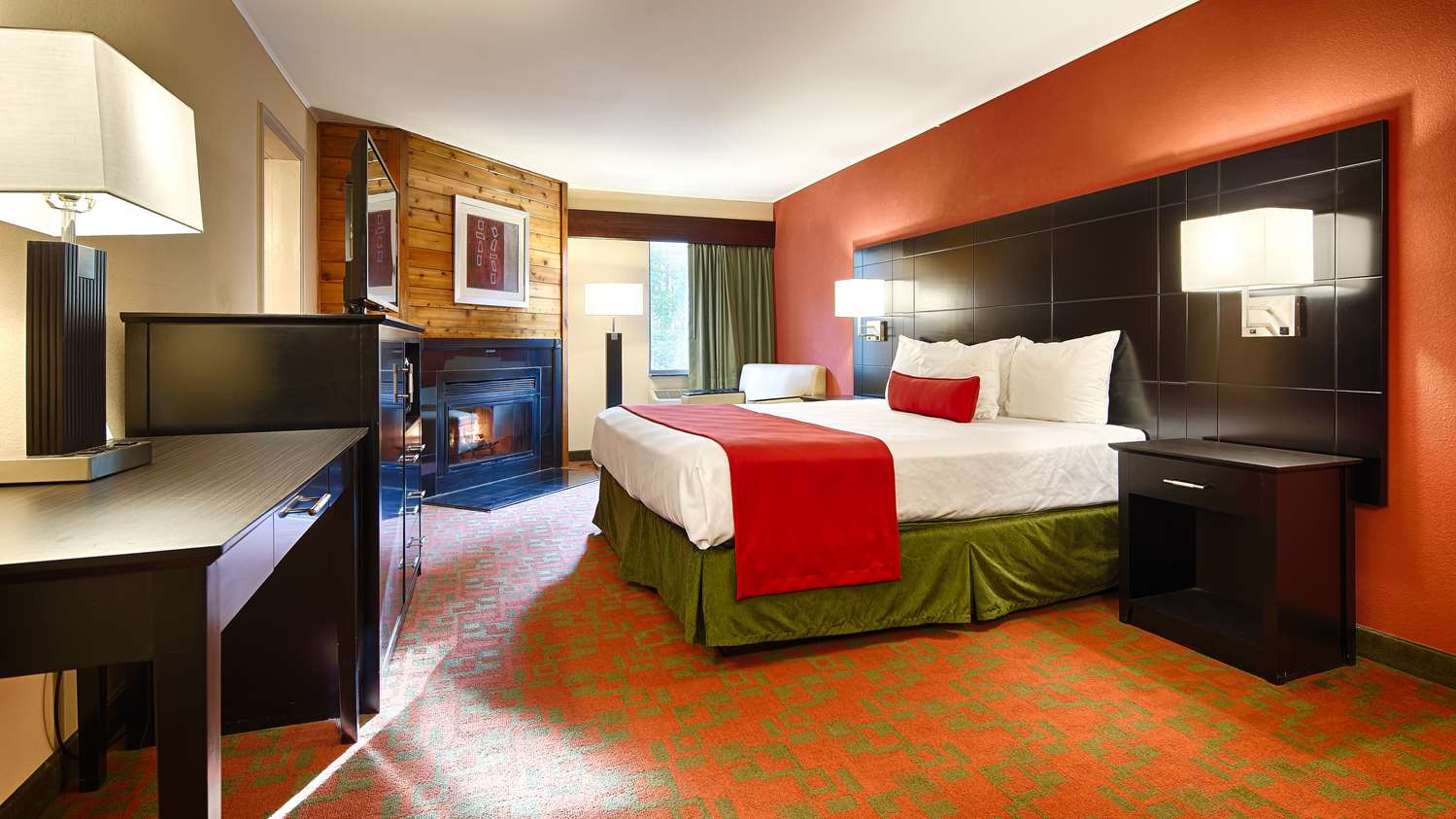 Hotels In Tannersville Pa Best Western Plus Poconos Hotel King Bed Guest Room