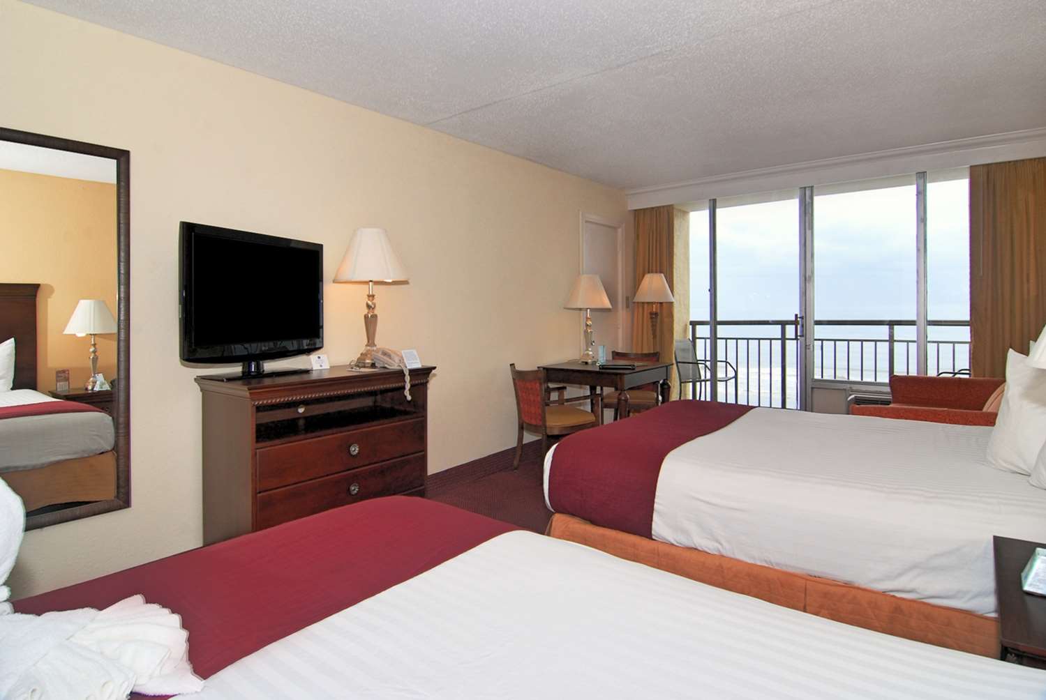 Hotel In North Myrtle Beach Sc Best Western Ocean Sands Guest Room