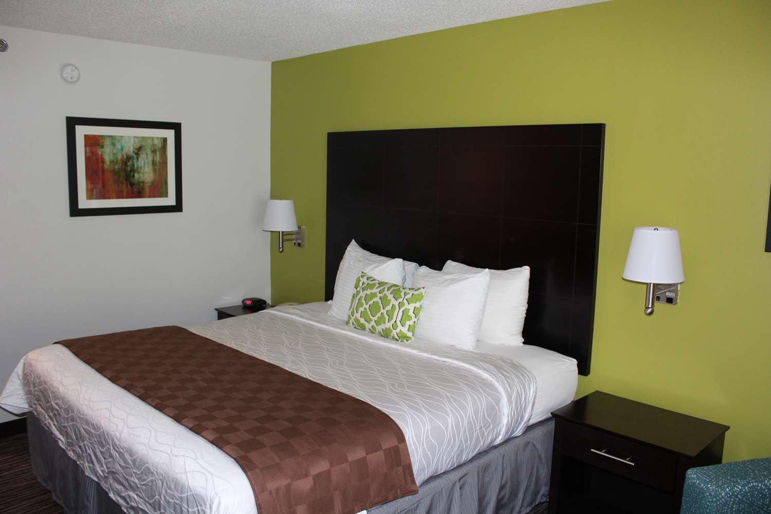 Hotels In Ladson Sc Best Western Magnolia Inn Suites Enjoy The Newly Renovated Décor In King Rooms