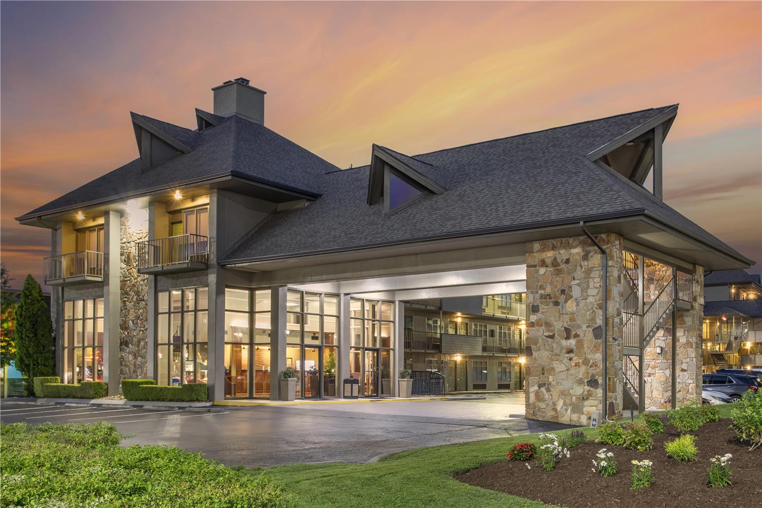 Hotel in Pigeon Forge | Best Western Plaza Inn