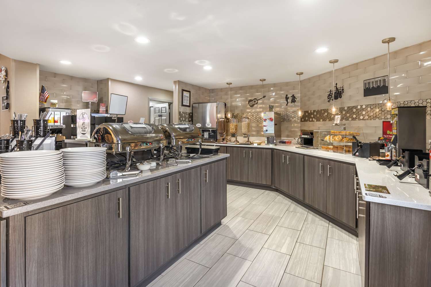 Hotel in Nashville | Best Western Plus Music Row