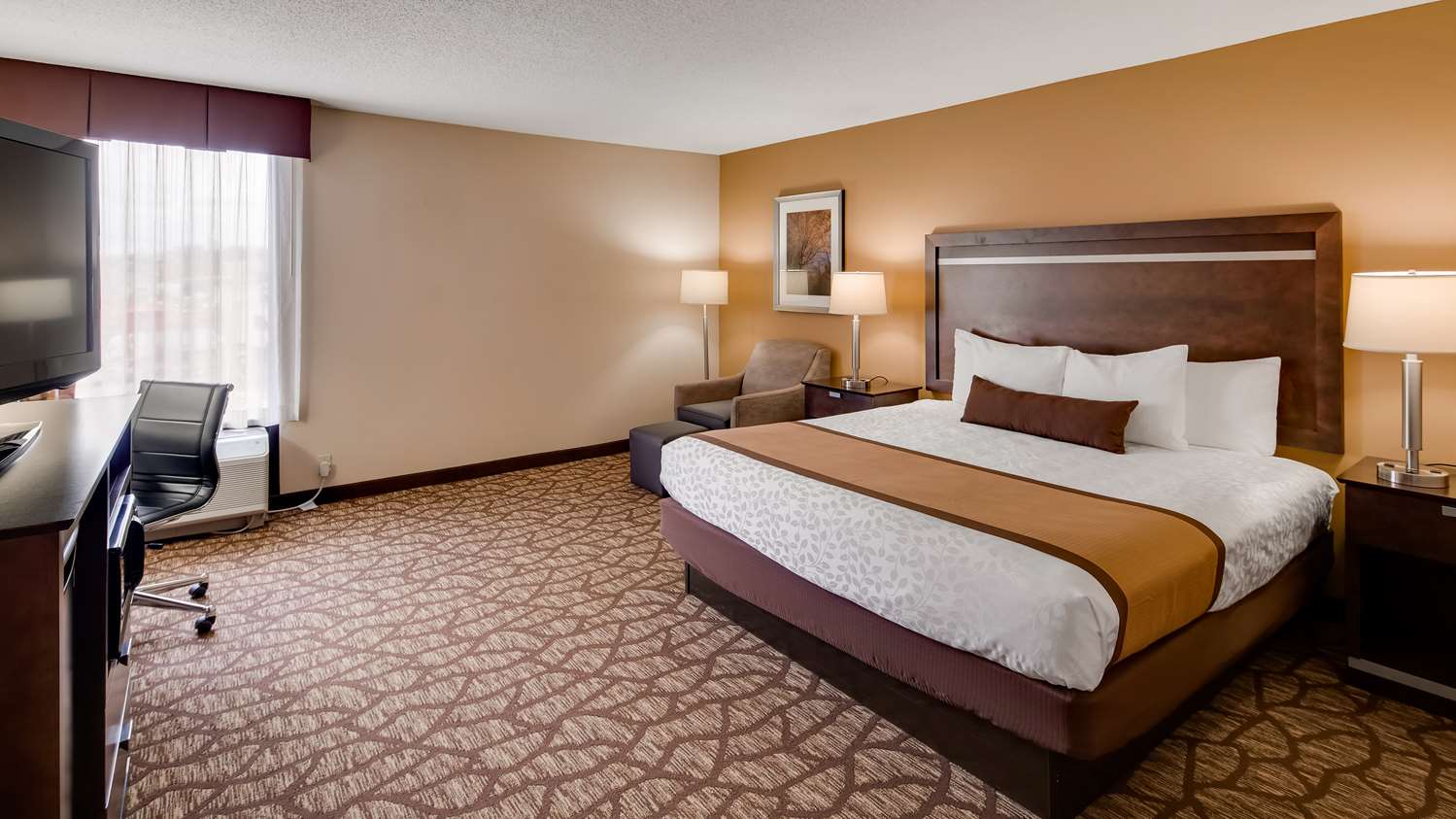 Hotel in Nashville | Best Western Plus Belle Meade Inn & Suites