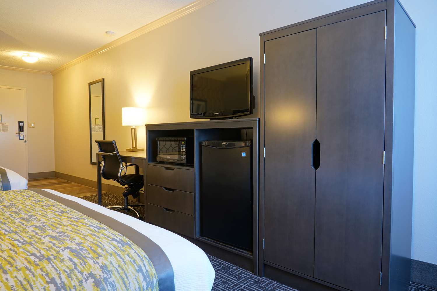 Best Western Plus Morristown Conference Center Hotel