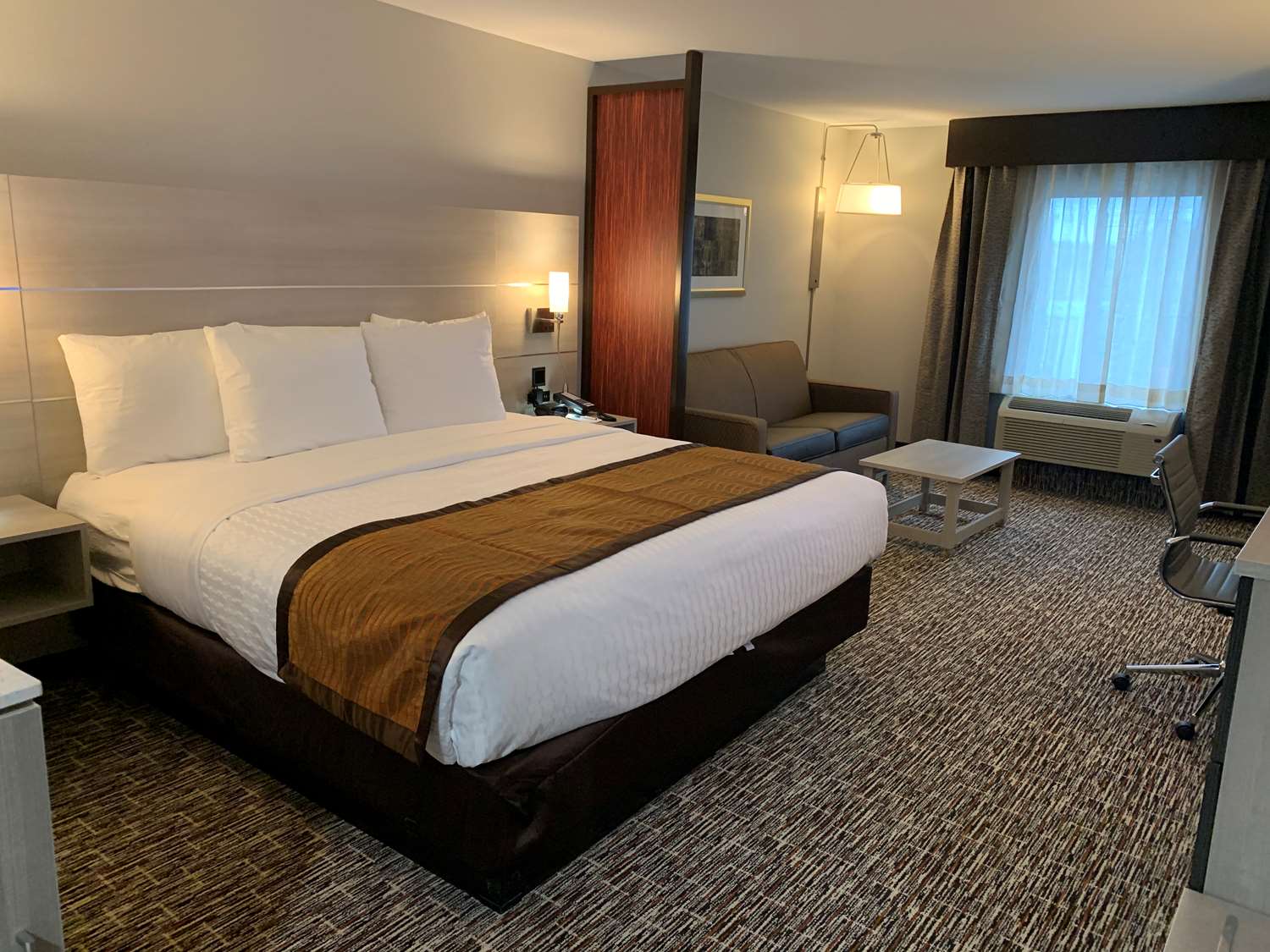 Best Western Plus Executive Residency Hotel In Nashville Tn