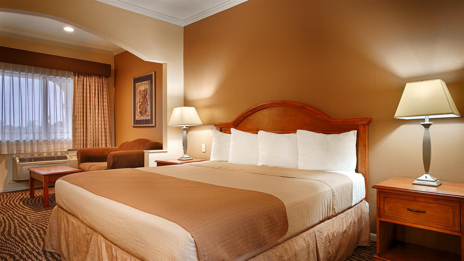 Navasota Tx Hotels Best Western Inn Of Texas A M King Bed Guest Room