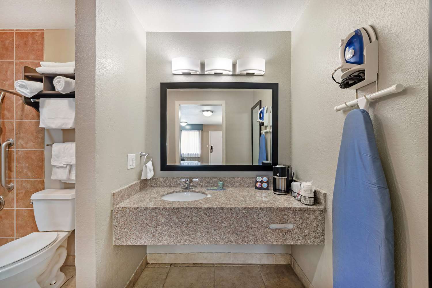 Hotel in Burnet Best Western Post Oak Inn