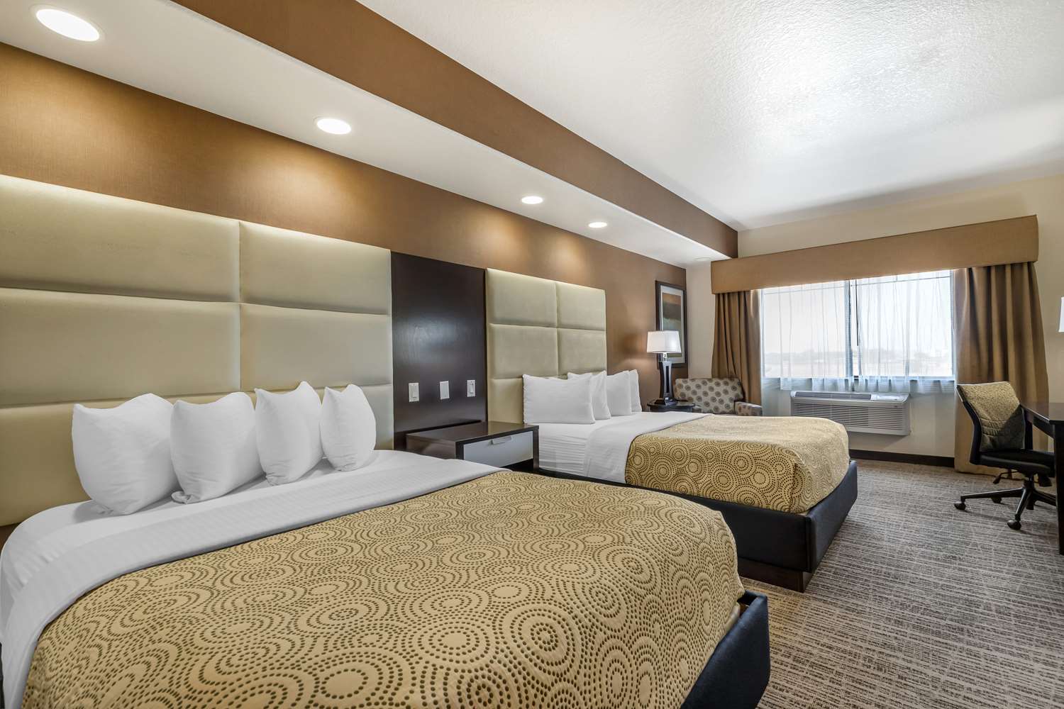 Hotel in San Antonio | Best Western Plus Lackland Hotel & Suites