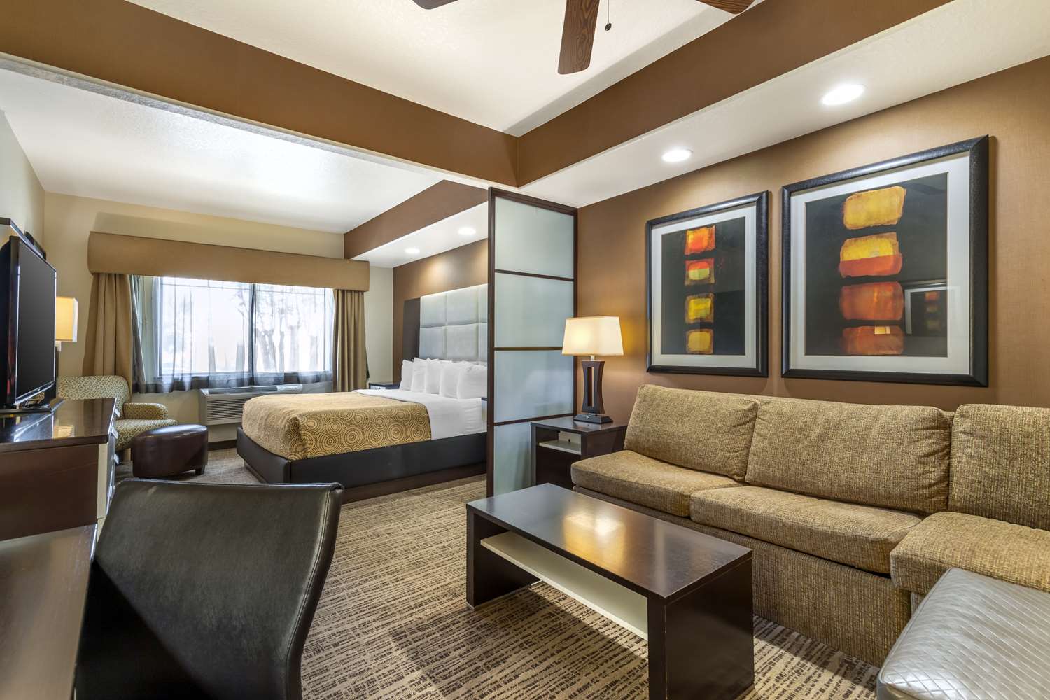 Hotel in San Antonio | Best Western Plus Lackland Hotel & Suites