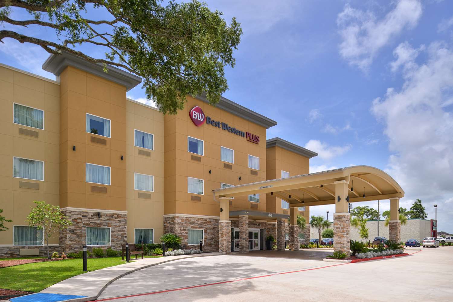 Best Western Plus Lake Jackson Inn & Suites | Hotel Rooms