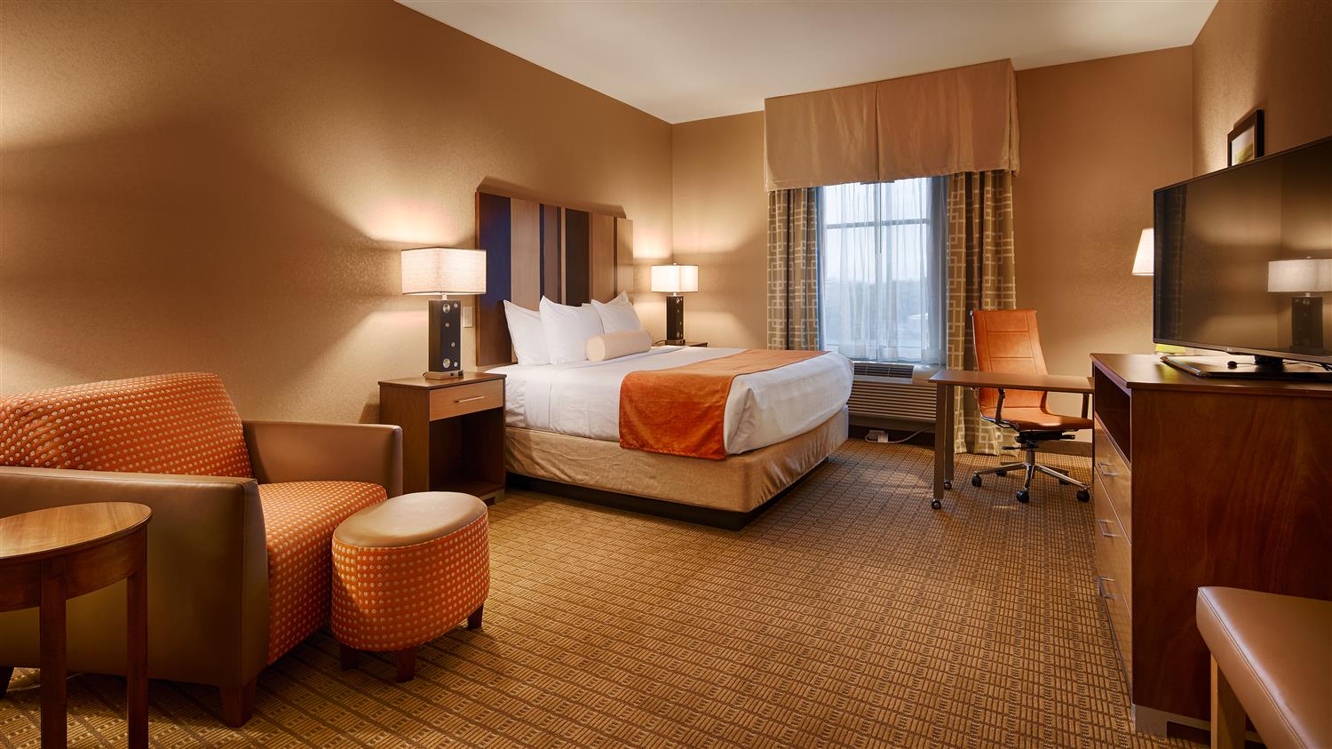 Flatonia Hotels Best Western Plus Inn In King Guest Room