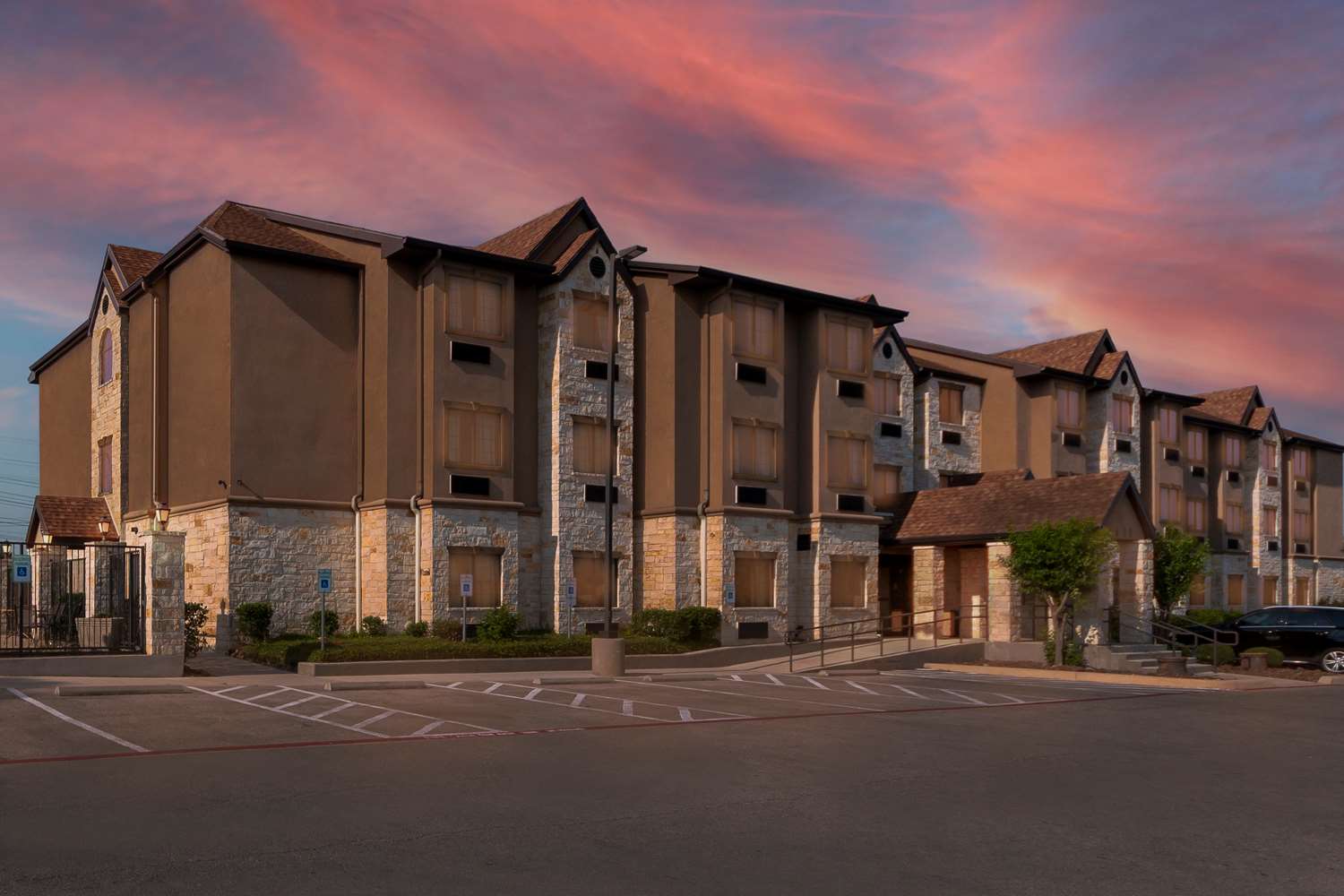 surestay hotel by best western west seaworld san antonio tx