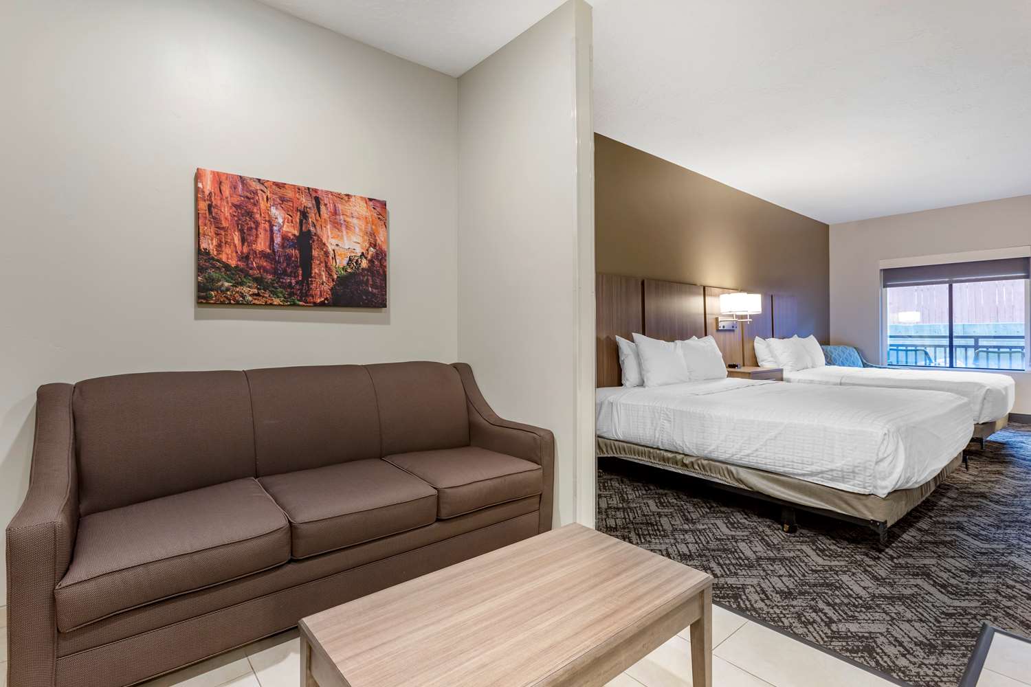 Hotel in Springdale | Best Western Plus Zion Canyon Inn & Suites