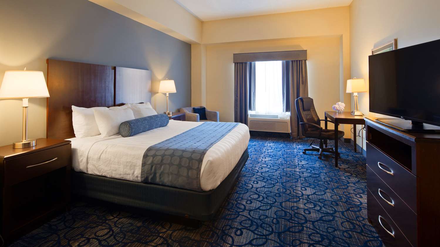 Best Western Plus Waynesboro Inn Suites Conference Center