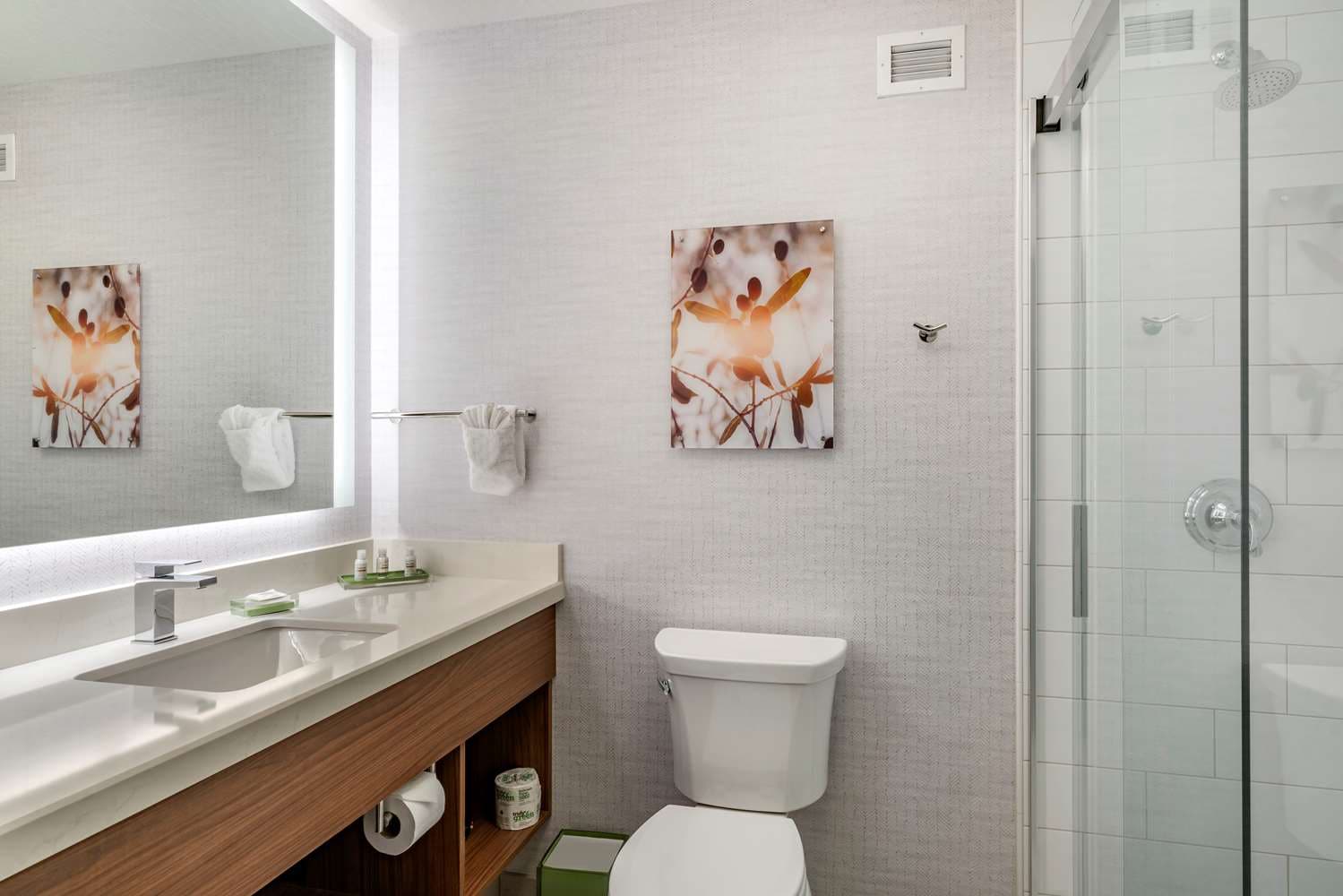 Hotel in Pasco | Best Western Premier Pasco Inn & Suites