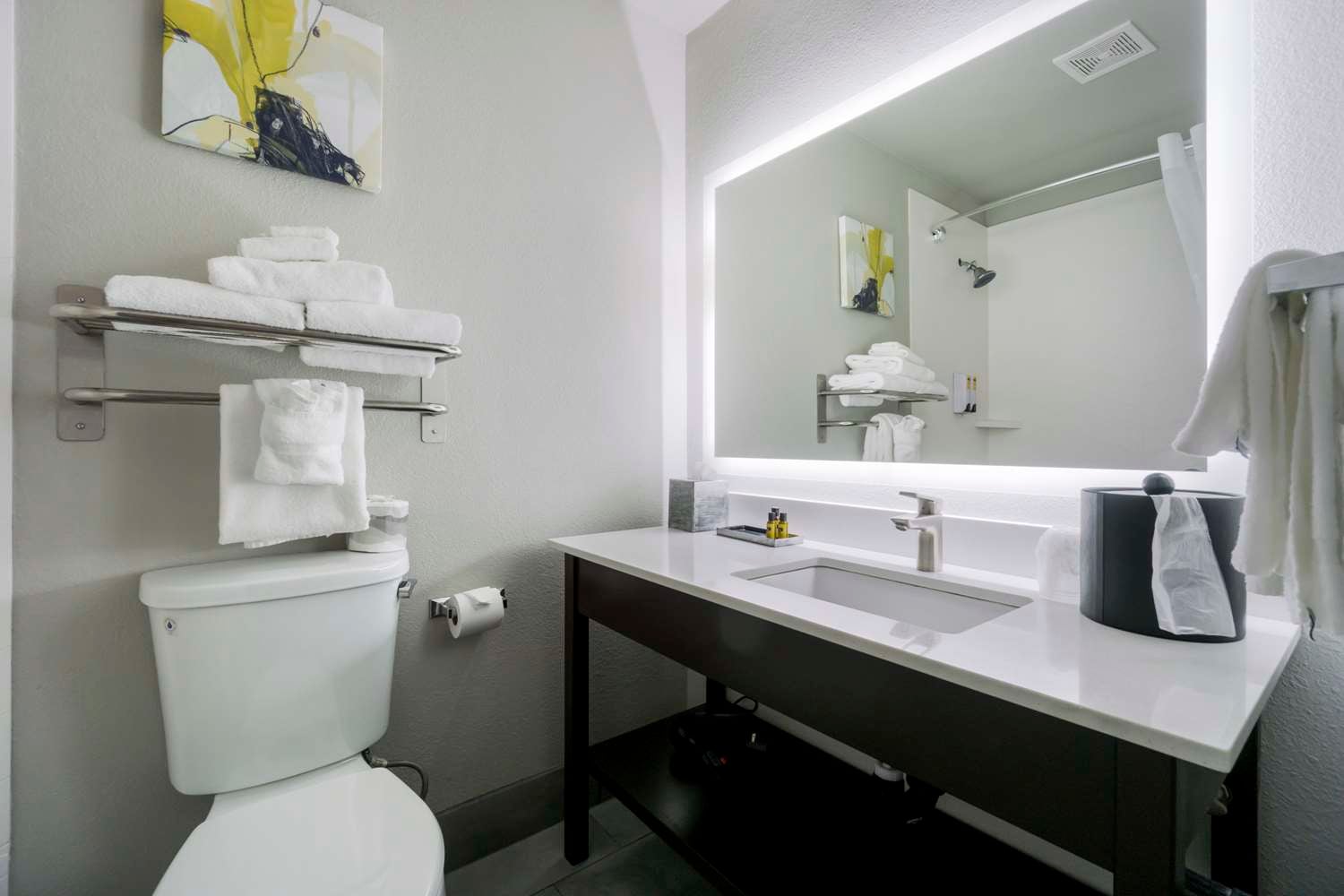 Renton Inn Best Western Plus® Renton Inn | Rooms & Rates