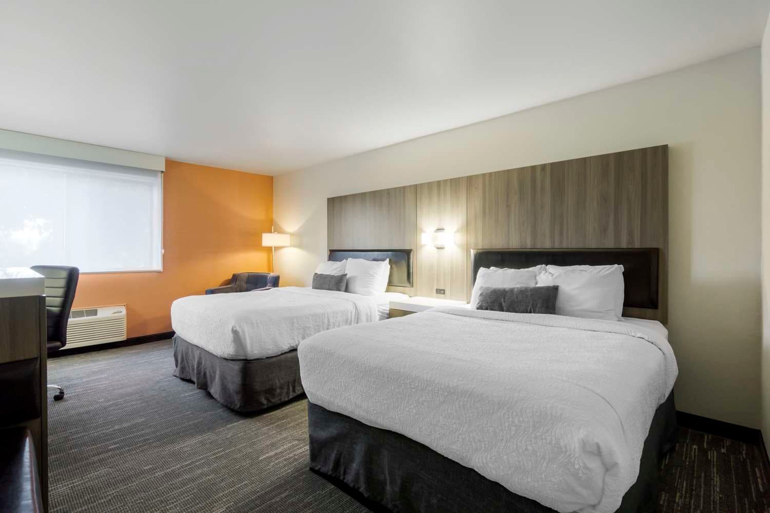 Renton Inn Best Western Plus® Renton Inn | Rooms & Rates