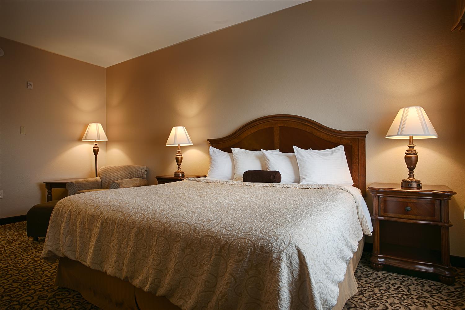 Kemmerer Wy Hotel Best Western Plus Fossil Country Suites This Room Features 1 King Sized Bed