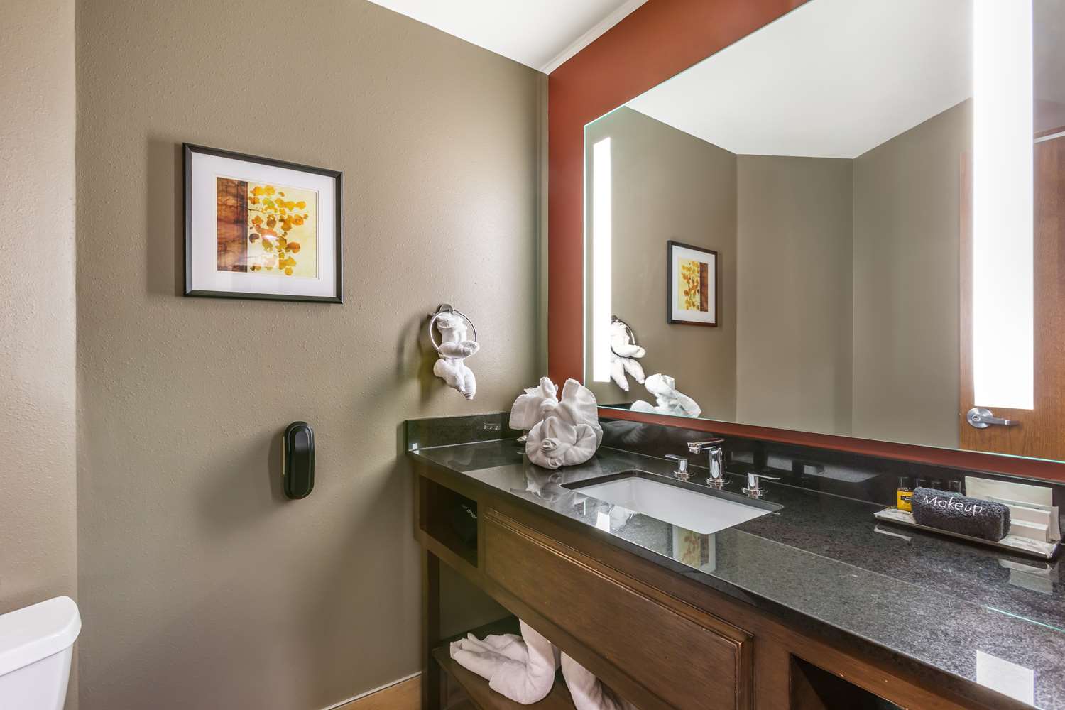 Hotel in Cody | Best Western Premier Ivy Inn & Suites