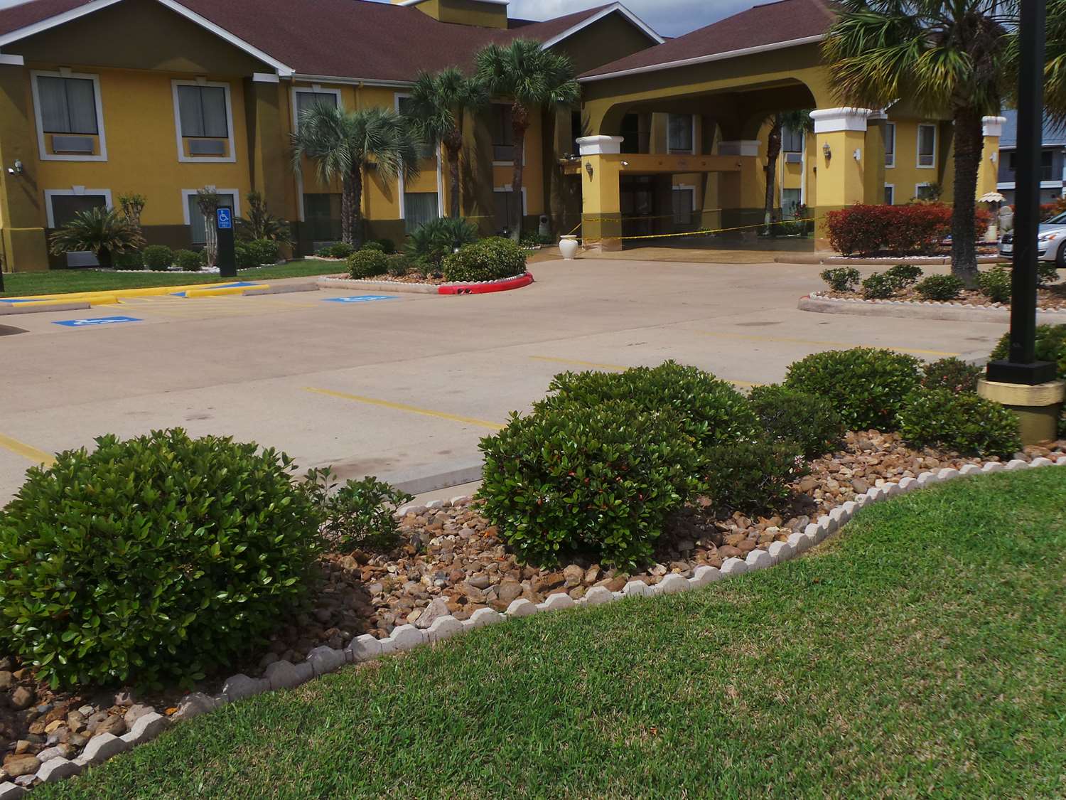 Surestay Plus Hotel Alvin Texas