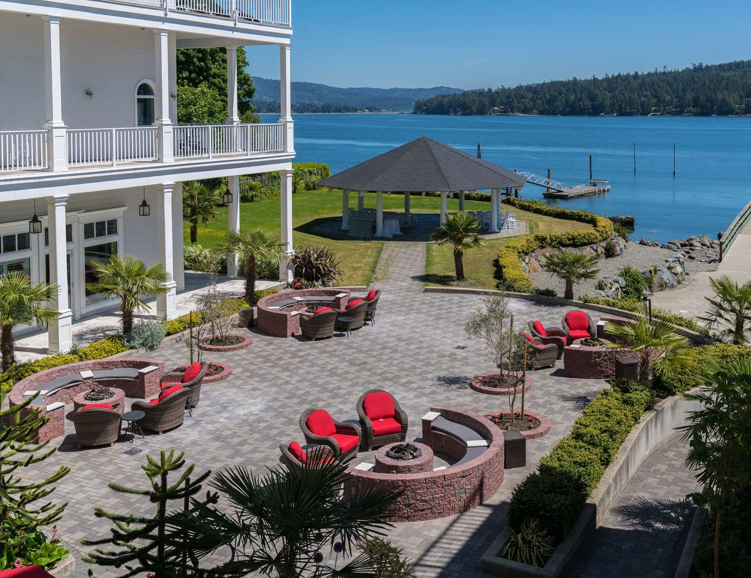 Hotel in Sooke  Prestige Oceanfront Resort