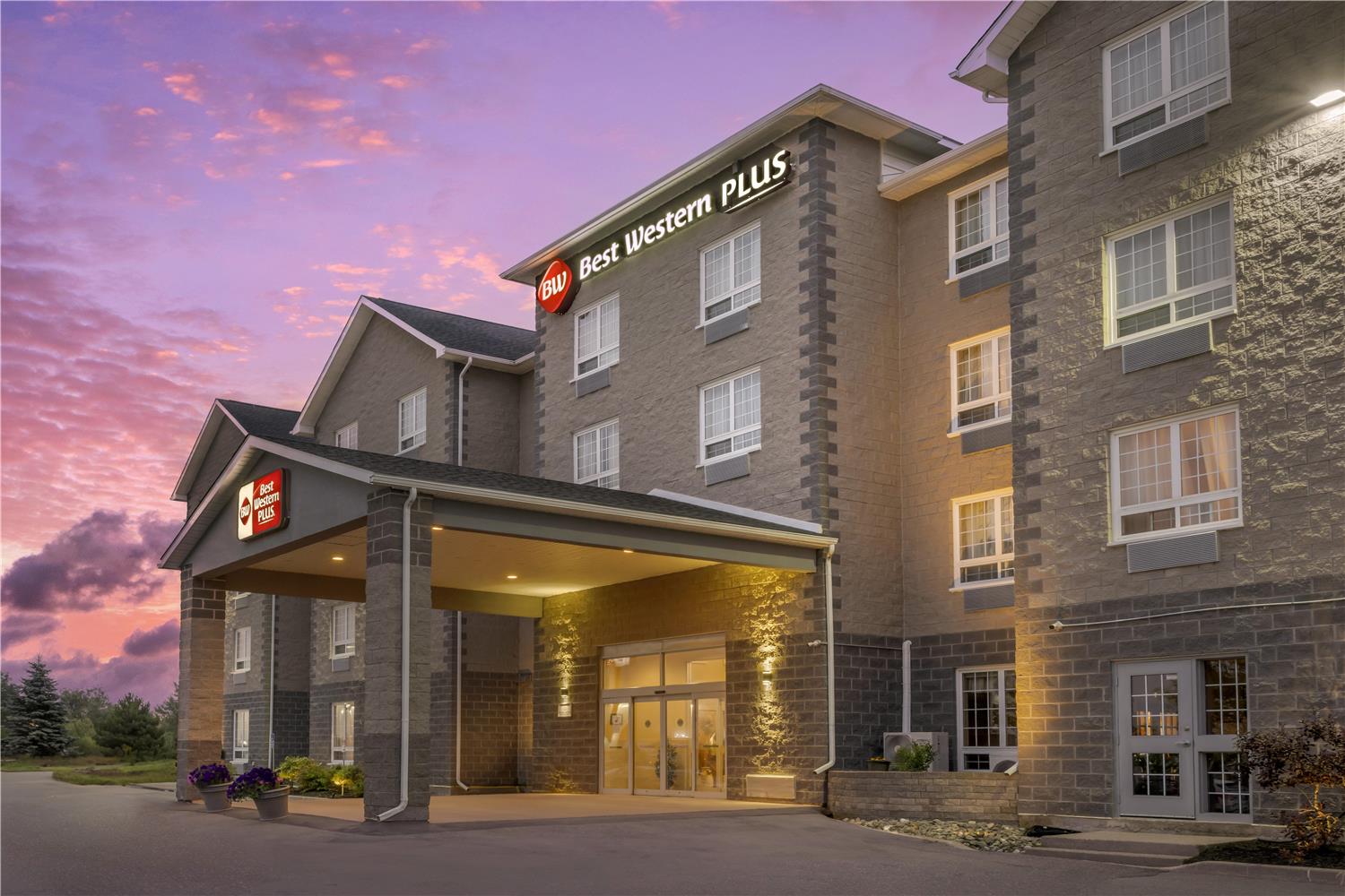 Best Western Plus Saint John Hotel & Suites | Rooms & Rates