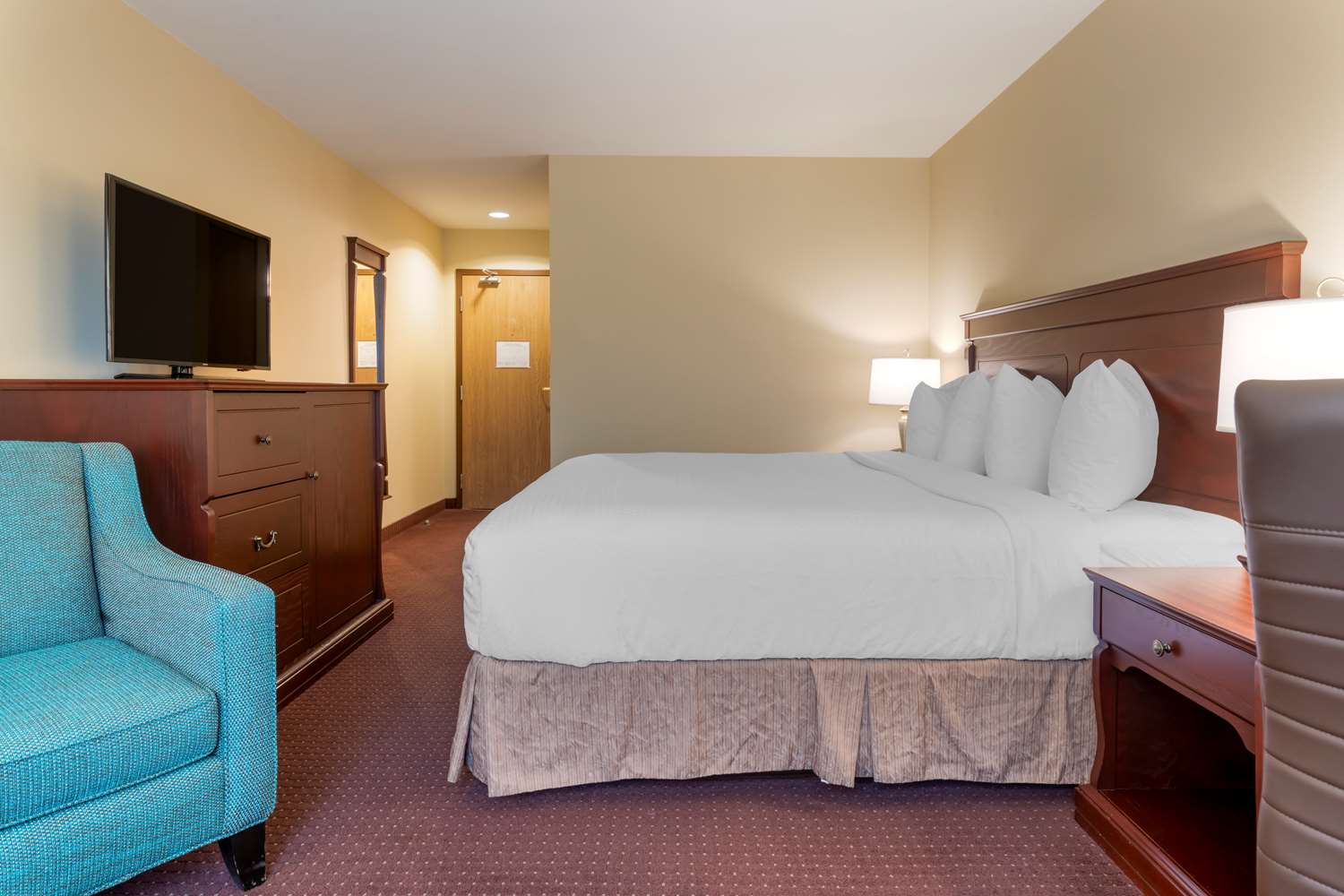 Hotel in Fredericton  Best Western Plus Fredericton Hotel & Suites