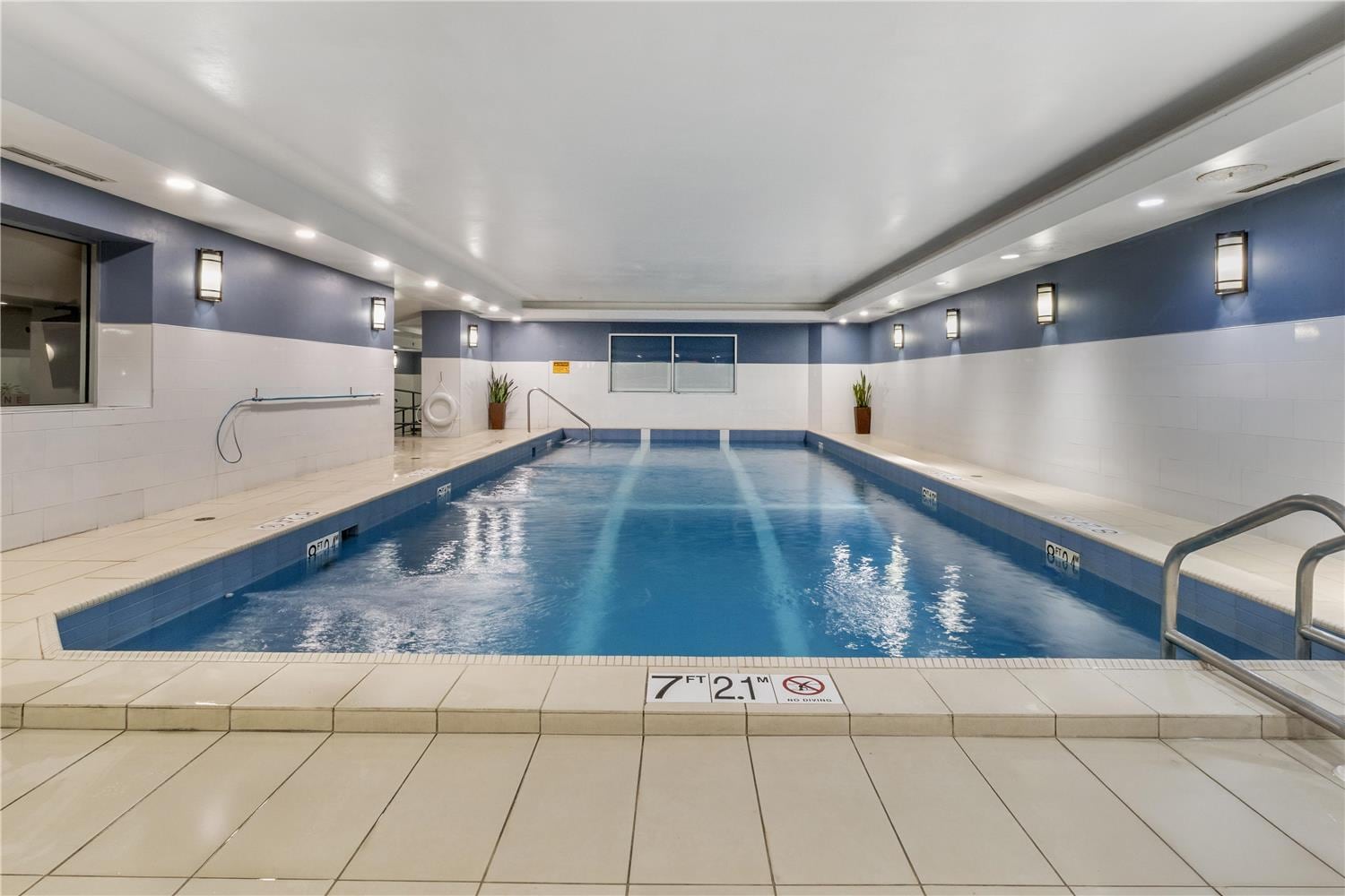 Hotel in Halifax Best Western Plus Chocolate Lake Hotel