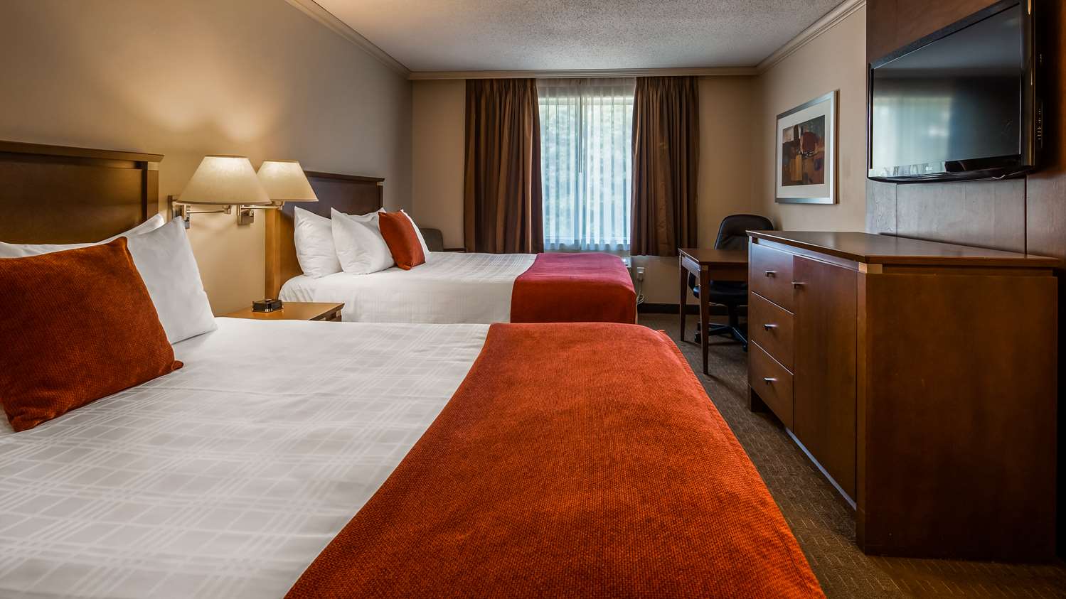 Hotel in Sarnia | Best Western Plus Guildwood Inn