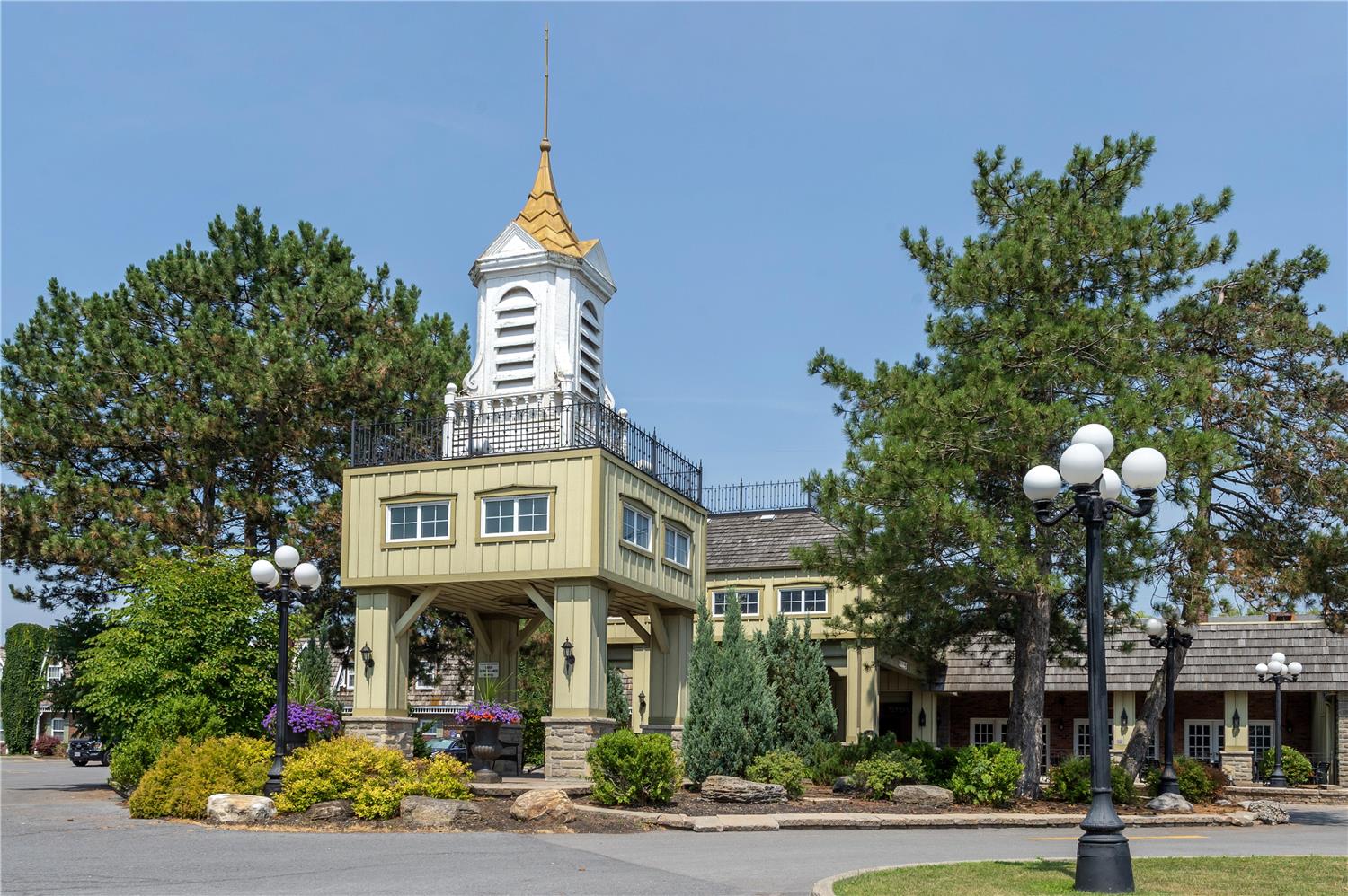 Hotel in Cornwall Best Western Parkway Inn Conference Centre