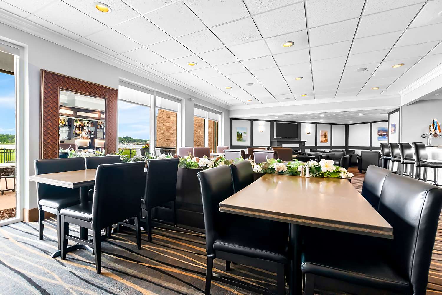 Hotel in Owen Sound | Best Western Inn On The Bay