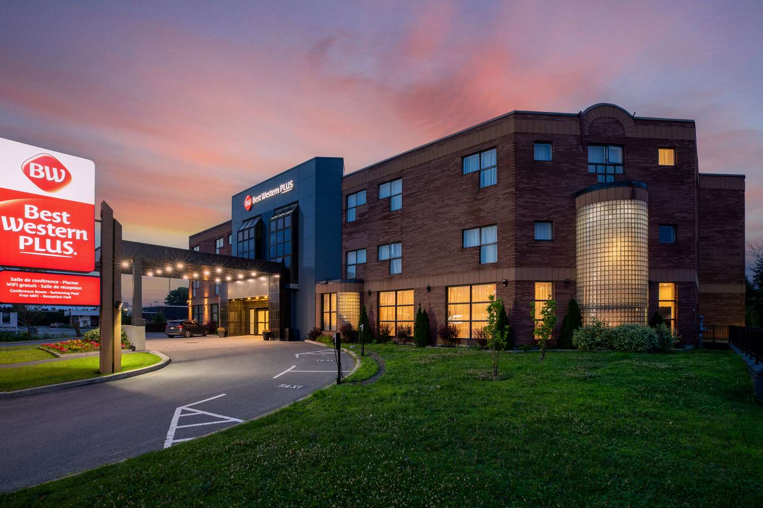 Best Western Montreal Airport Park And Fly www.bestwestern.com