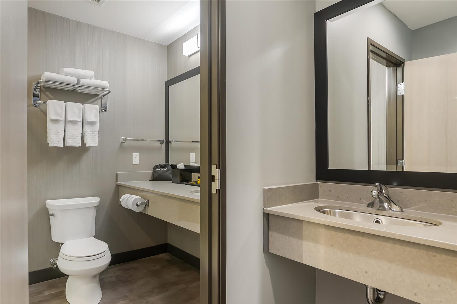 Hotel in Saskatoon Best Western Plus East Side