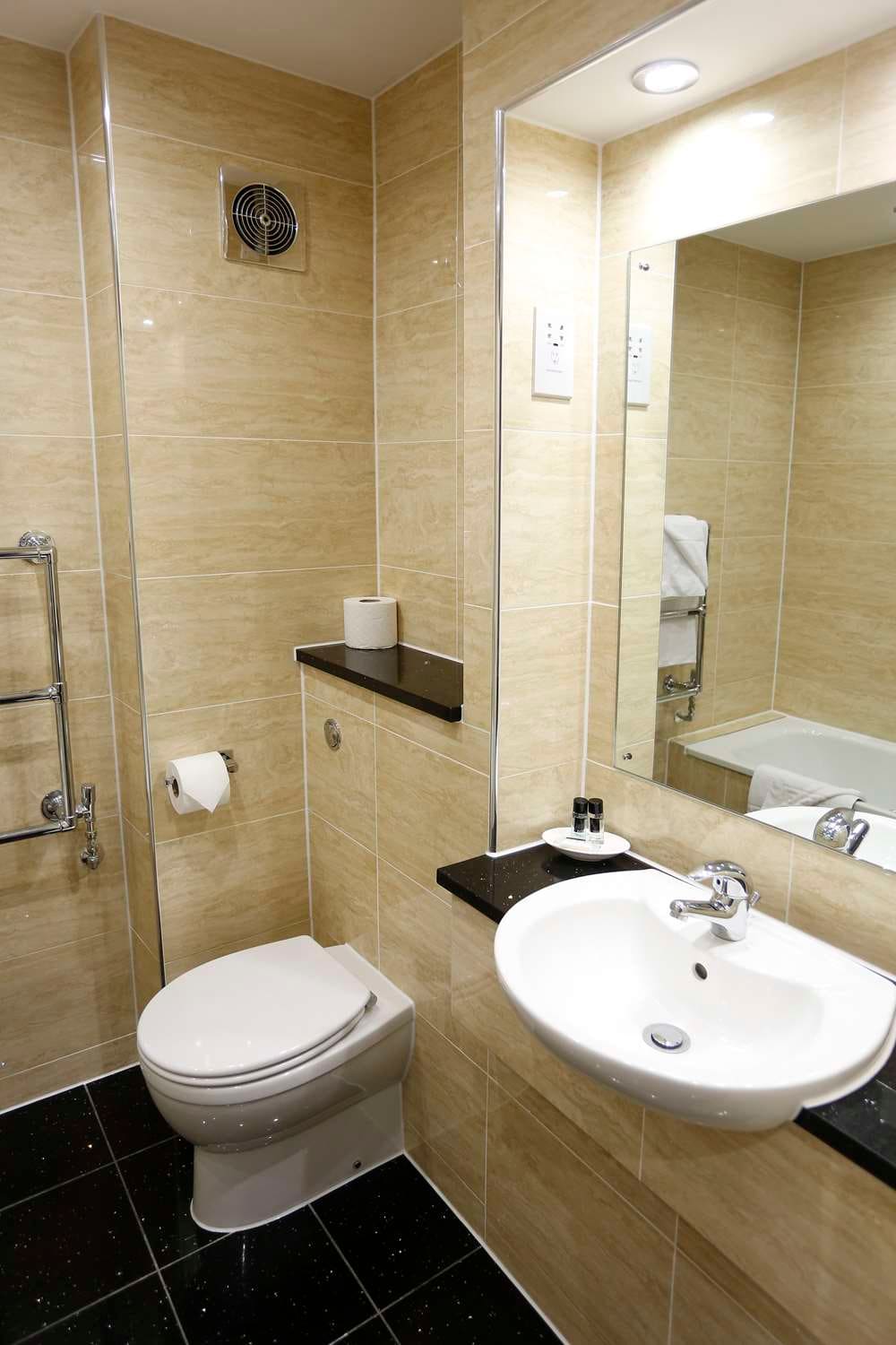 Corner Shower, Adhesive Bath Shelf with Hooks, Steel Storage Organizer for  Bathroom, Toilet, Kitchen and Dorm, for 90 Degrees - China Bedroom, Shelf