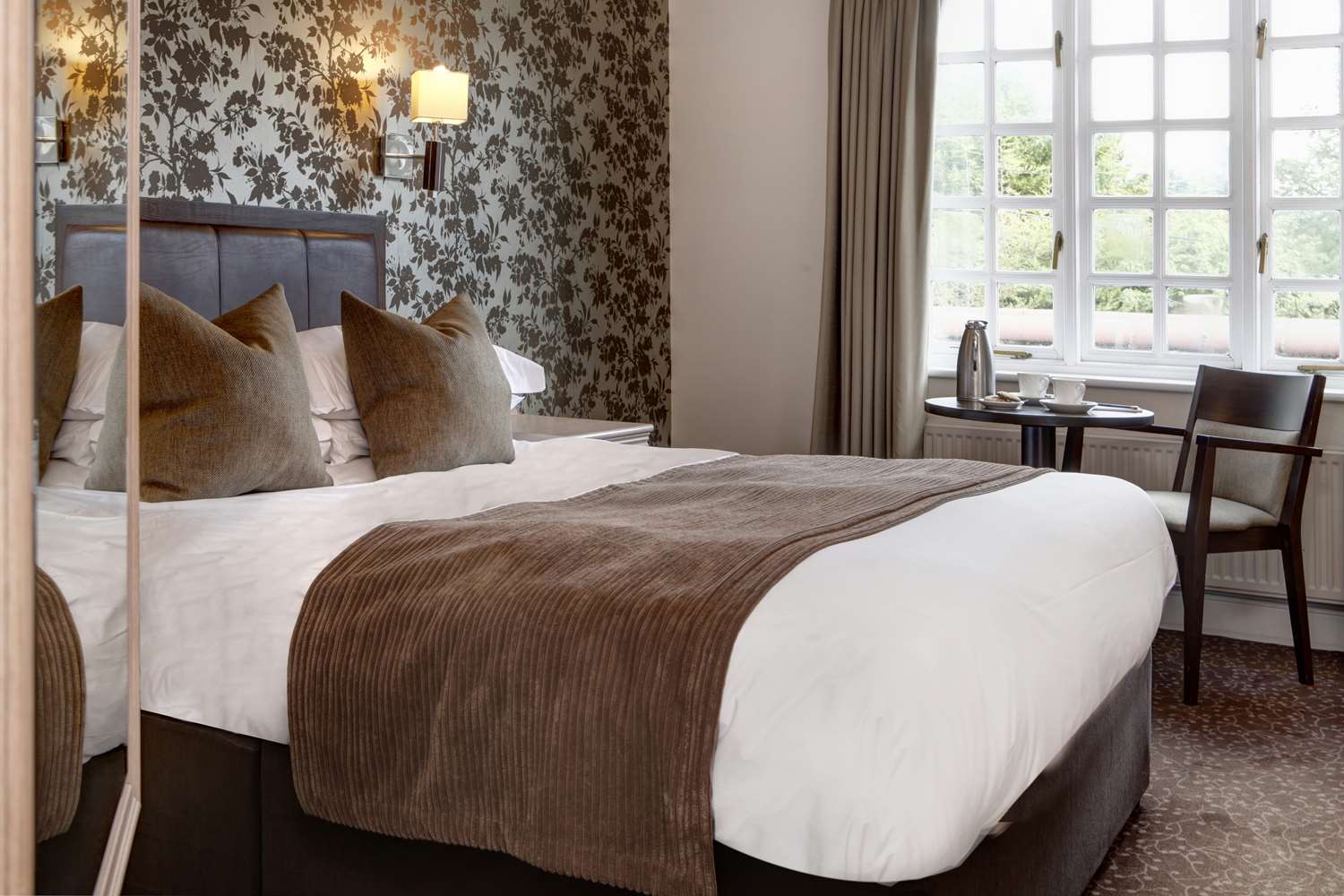 Hotel in Chelmsford | Ivy Hill Hotel, Sure Hotel Collection by Best Western