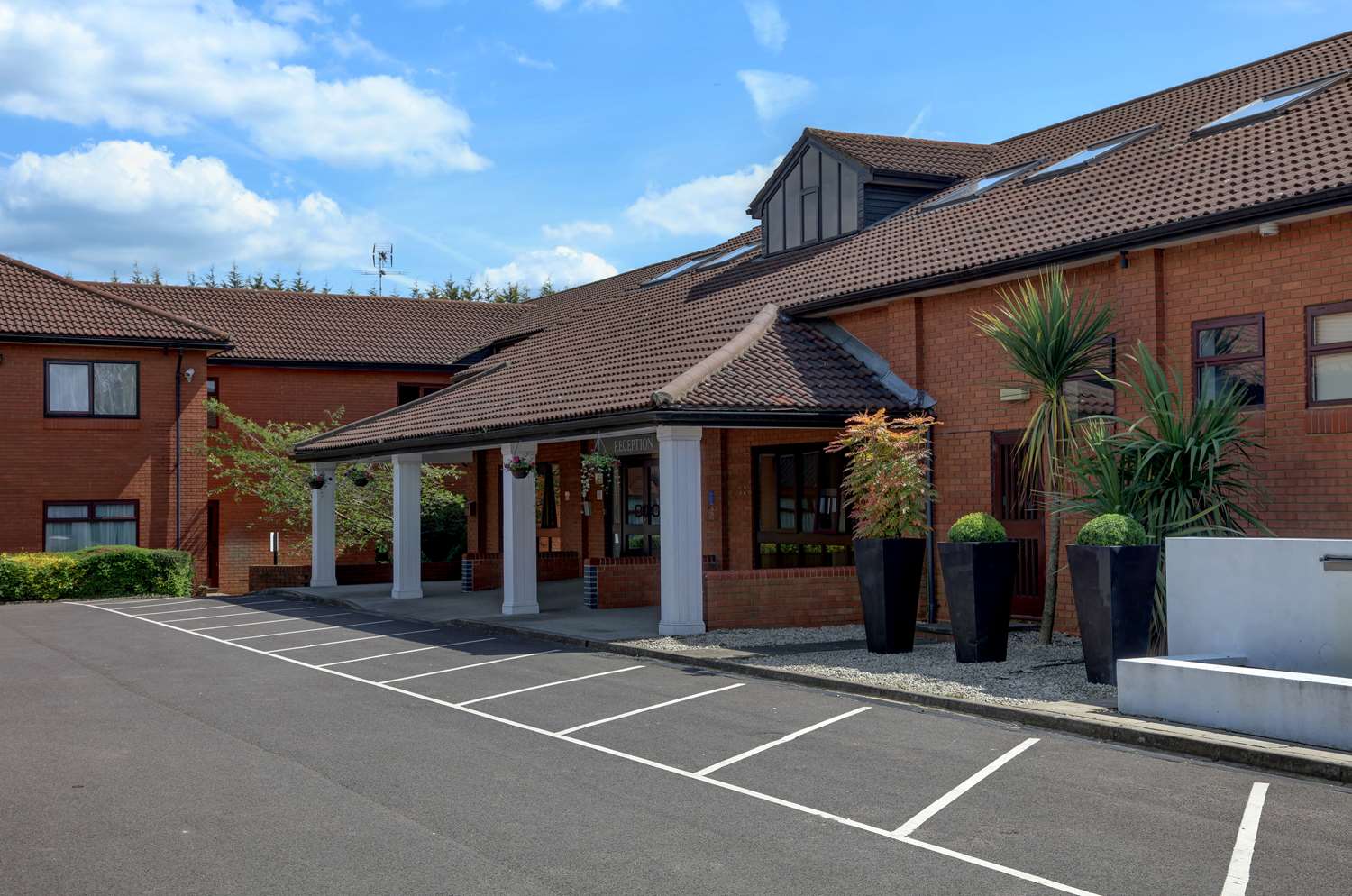 Hotel in Corby | Best Western Rockingham Forest Hotel