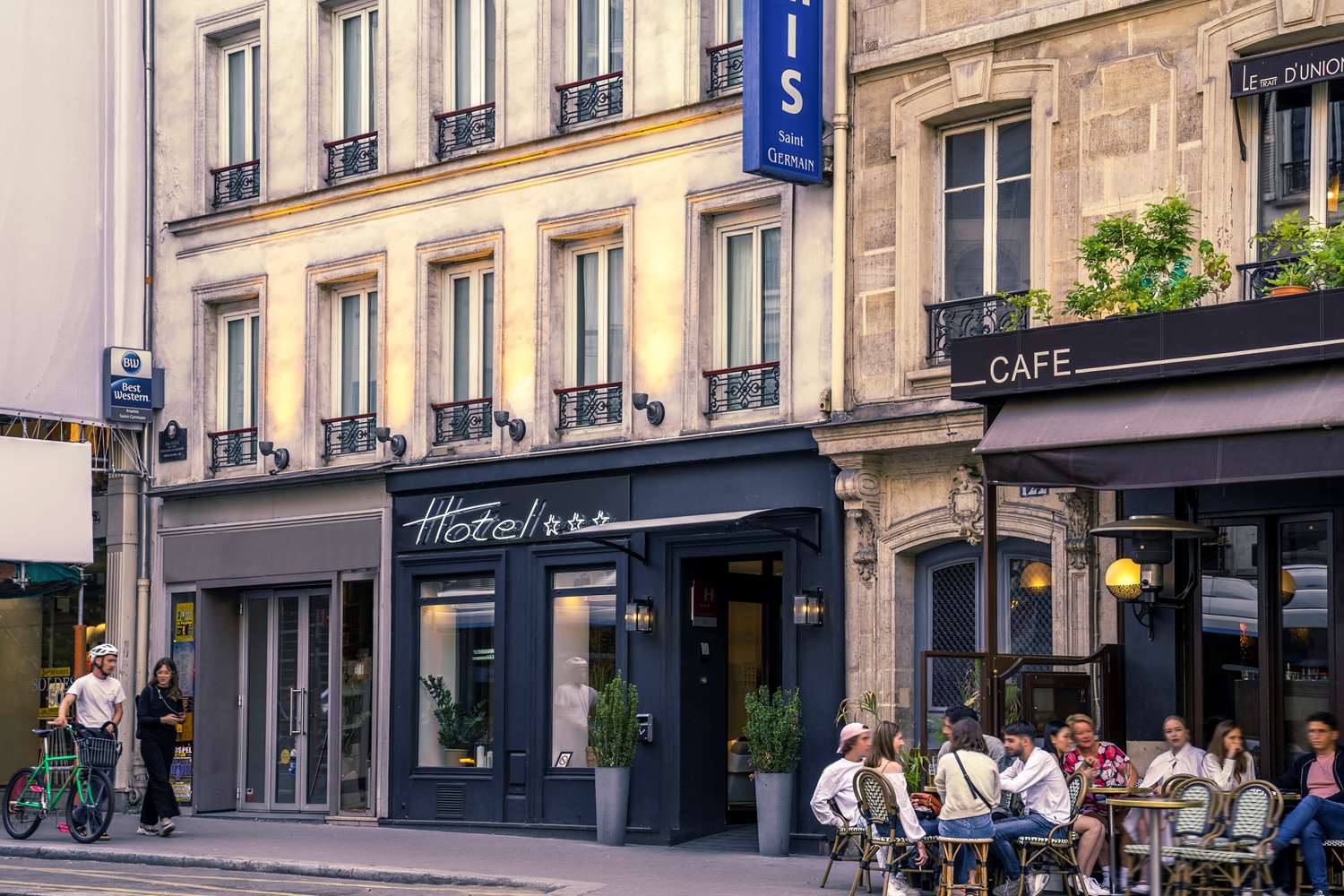 Top 10 Best Shopping near Rue de Vaugirard, Paris, France